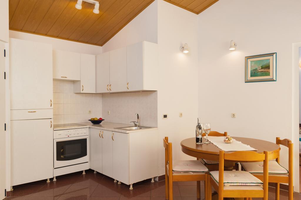 Beach Resort Apartments Bucina Baška Voda Eksteriør billede