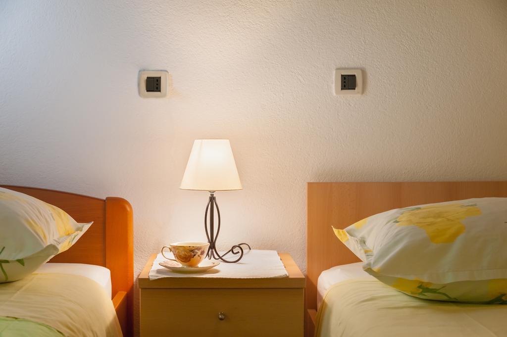 Beach Resort Apartments Bucina Baška Voda Eksteriør billede