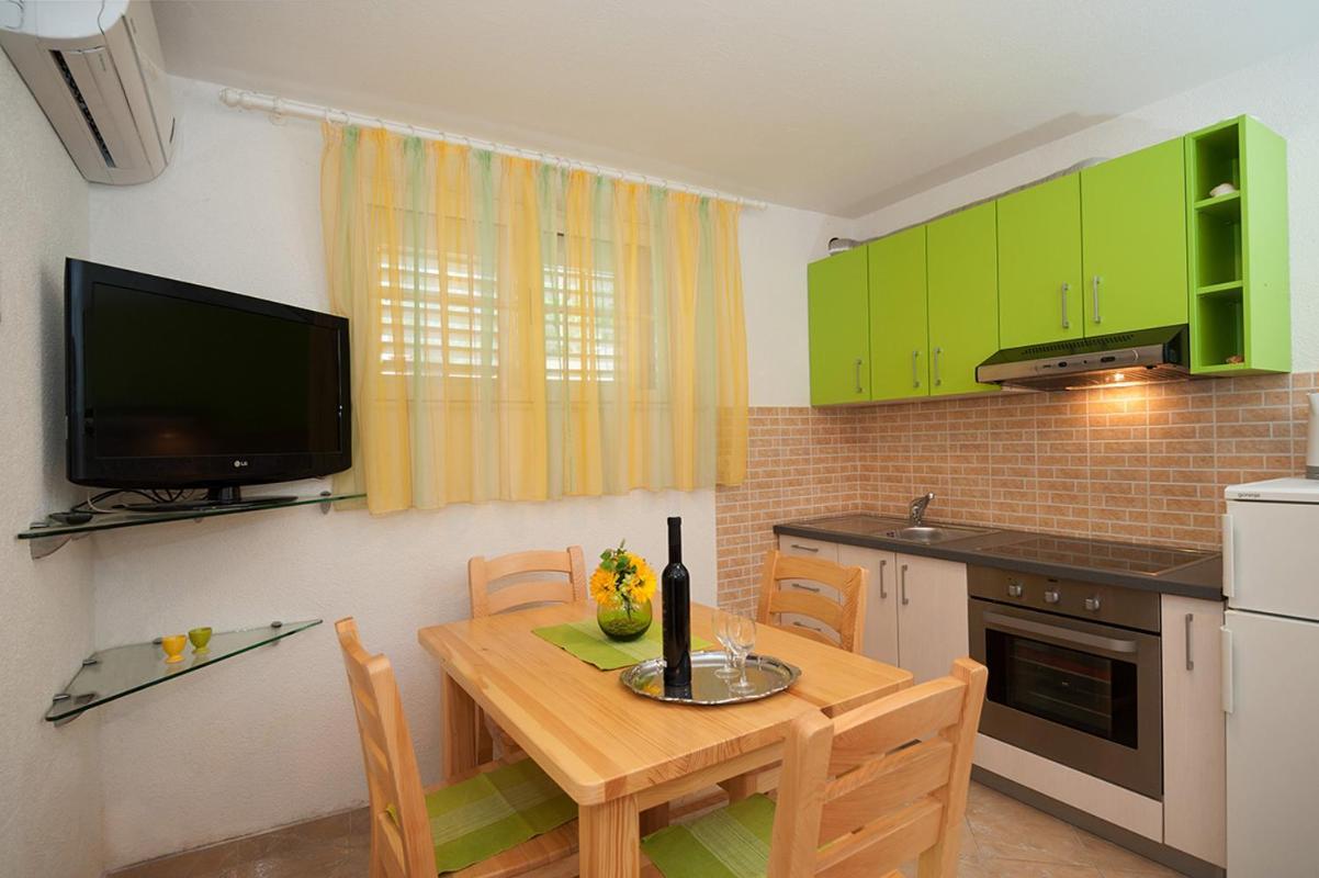 Beach Resort Apartments Bucina Baška Voda Eksteriør billede