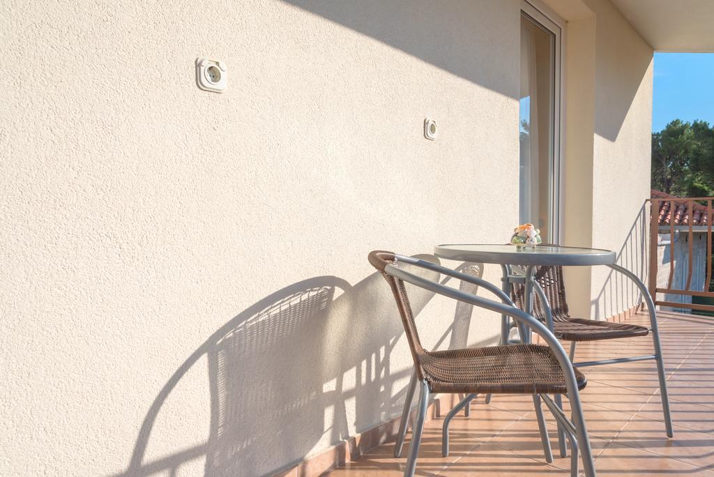 Beach Resort Apartments Bucina Baška Voda Eksteriør billede
