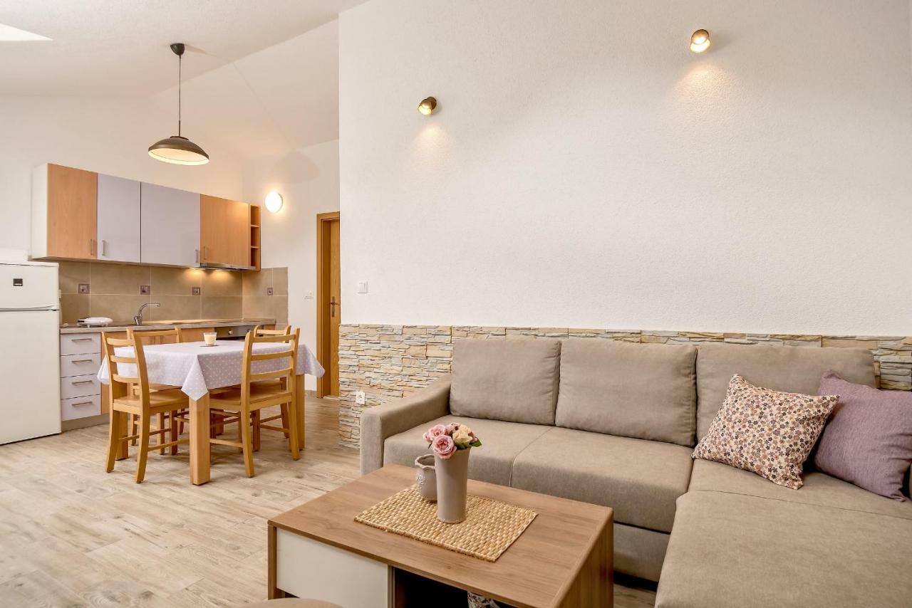 Beach Resort Apartments Bucina Baška Voda Eksteriør billede