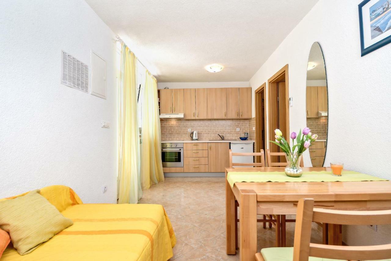 Beach Resort Apartments Bucina Baška Voda Eksteriør billede