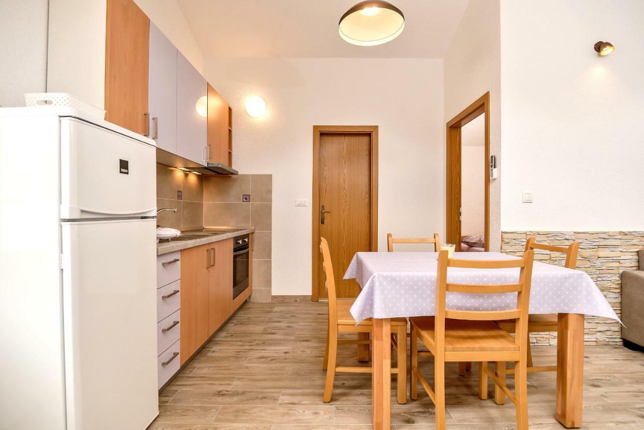 Beach Resort Apartments Bucina Baška Voda Eksteriør billede